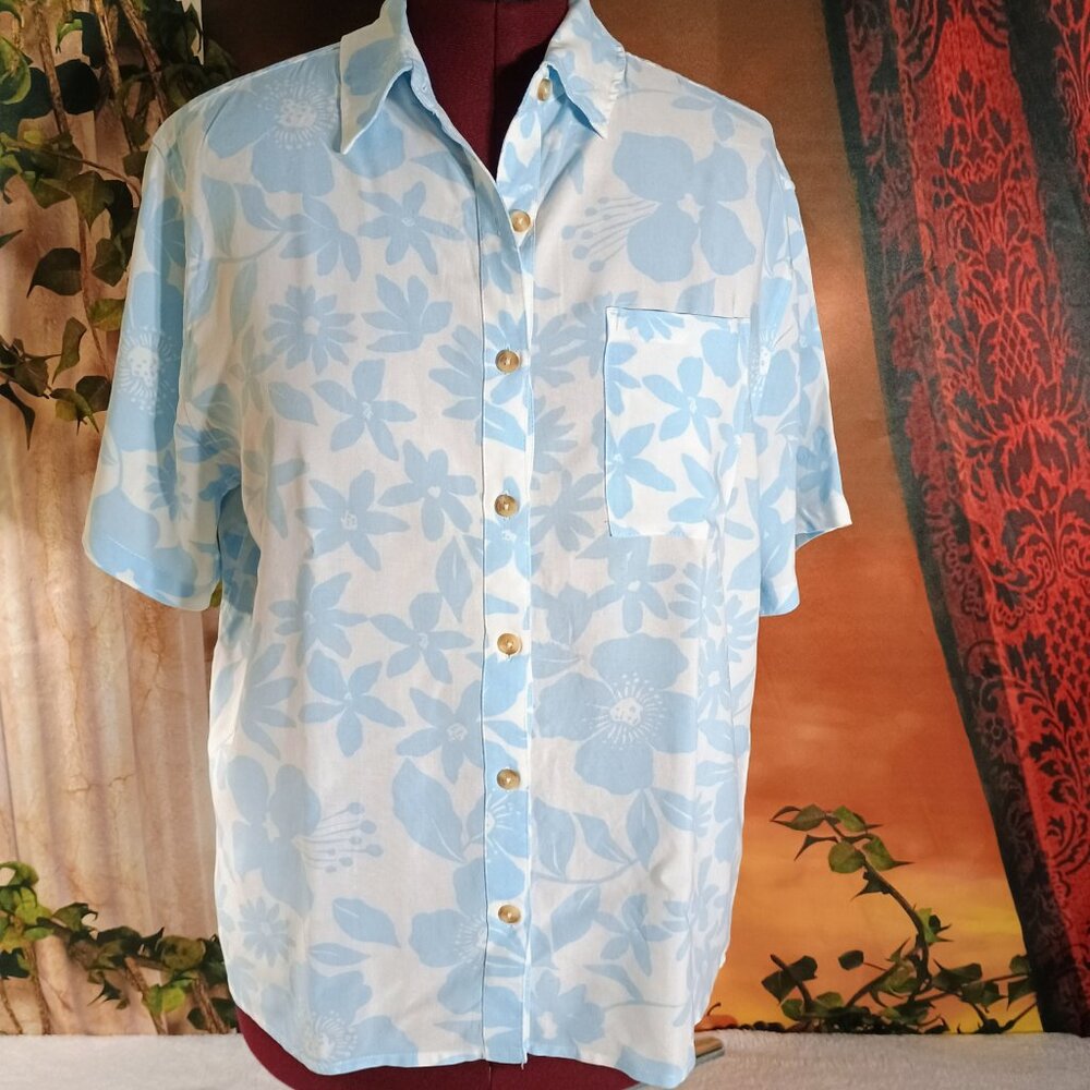 EUC: Billabong Sz Small White & Blue Floral On Vacation Oversized Beach Top